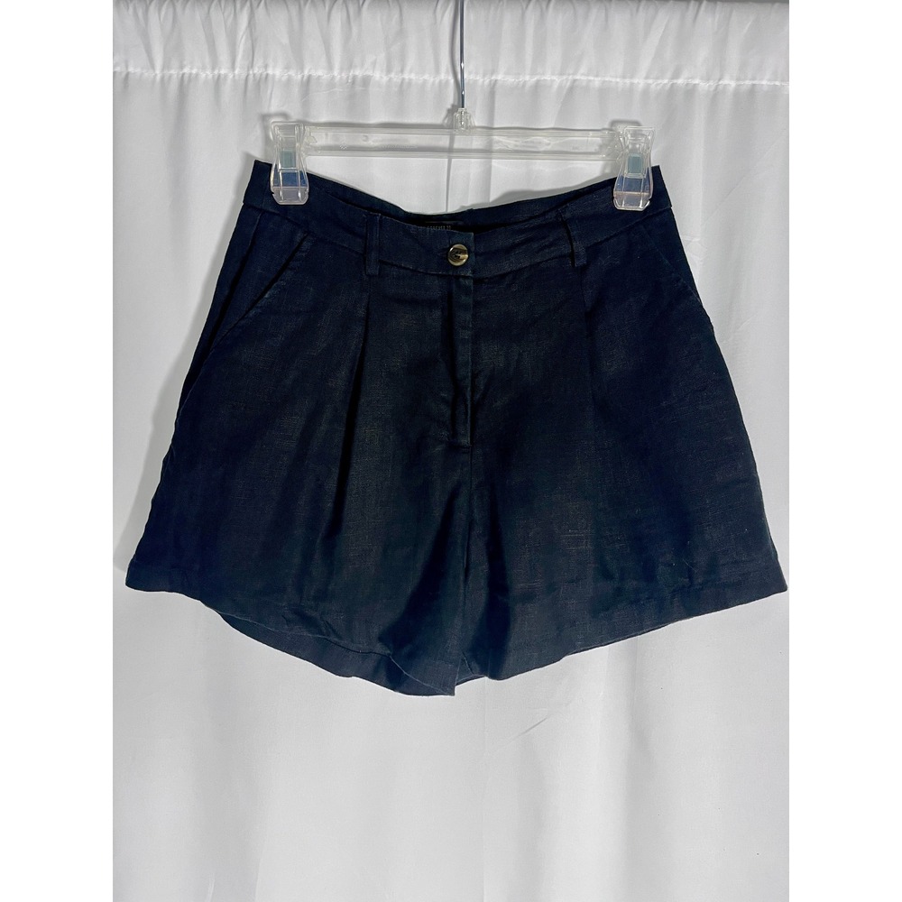 Forever 21 Black Pleated High Waist Shorts Women's‎ Size Small